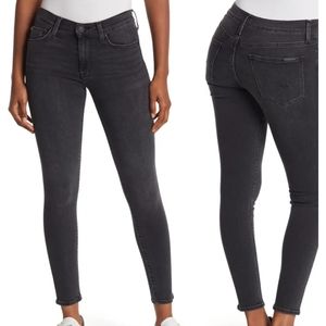 Hudson Natalie Super Skinny Midrise black raw hem jeans size 30